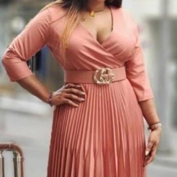 Peach Dress - Picture 1 of 1